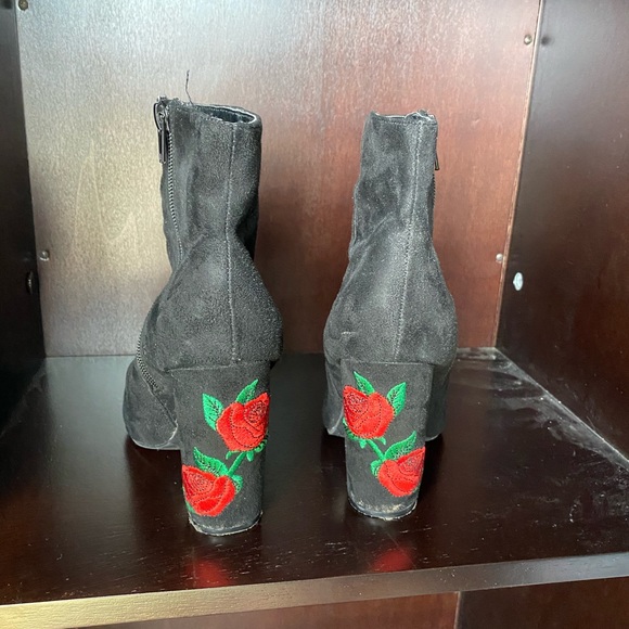 Rose heels - Picture 2 of 3